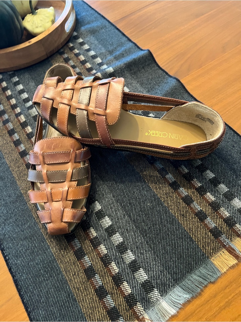 Vintage woven leather flats